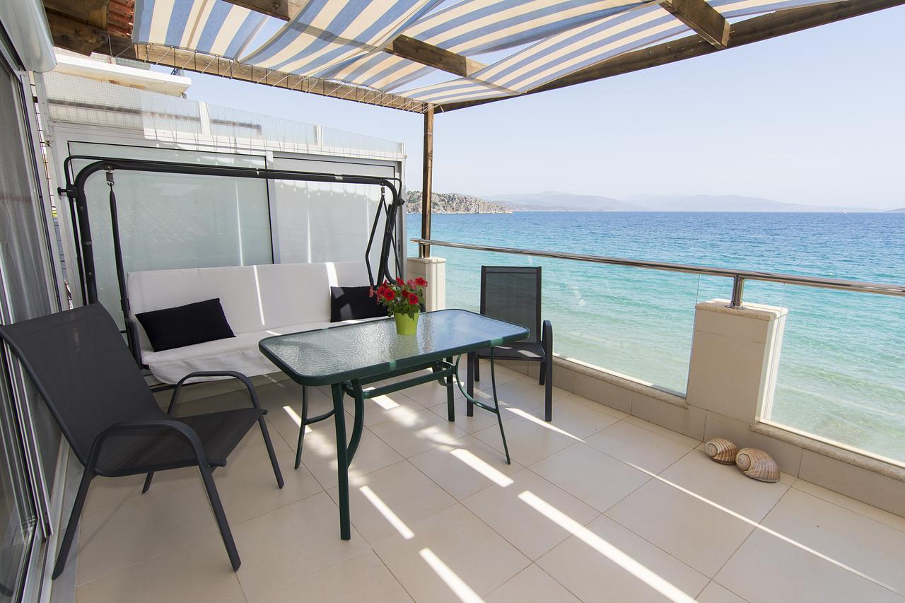 Poseidon Apartments 托隆 外观 照片