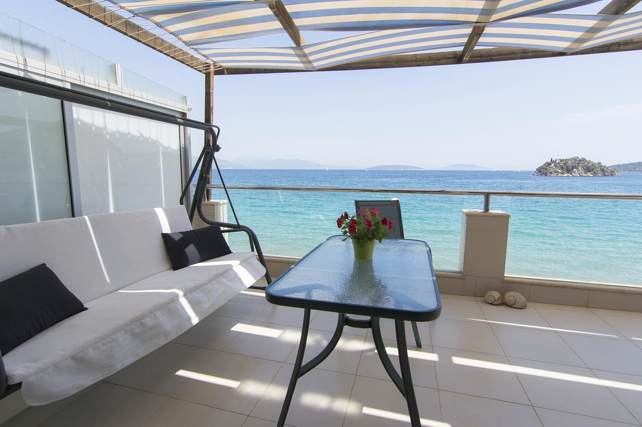 Poseidon Apartments 托隆 外观 照片