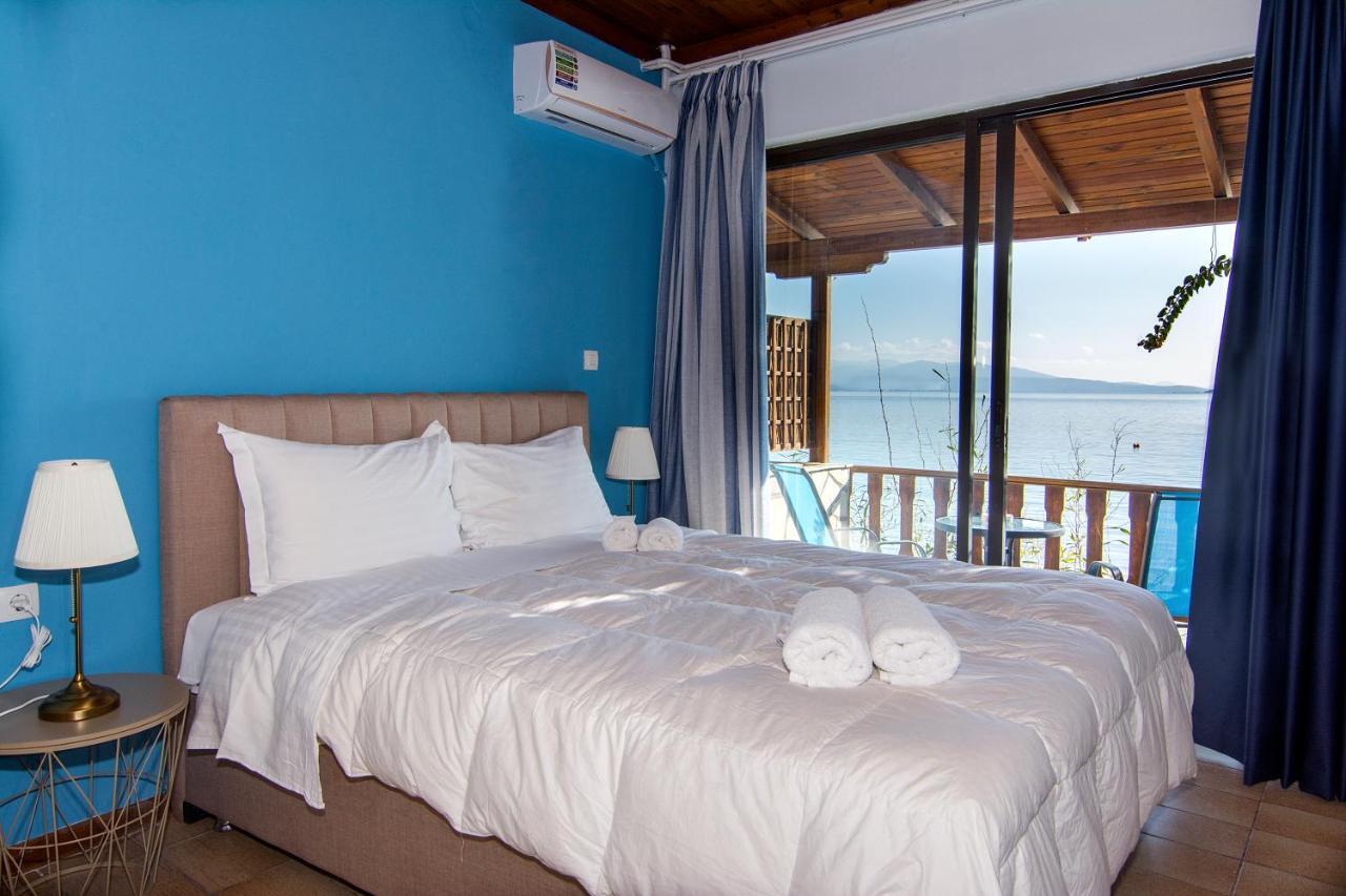 Poseidon Apartments 托隆 外观 照片