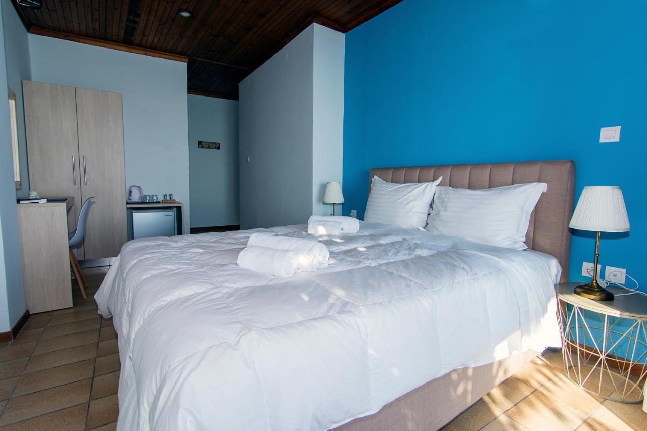 Poseidon Apartments 托隆 外观 照片