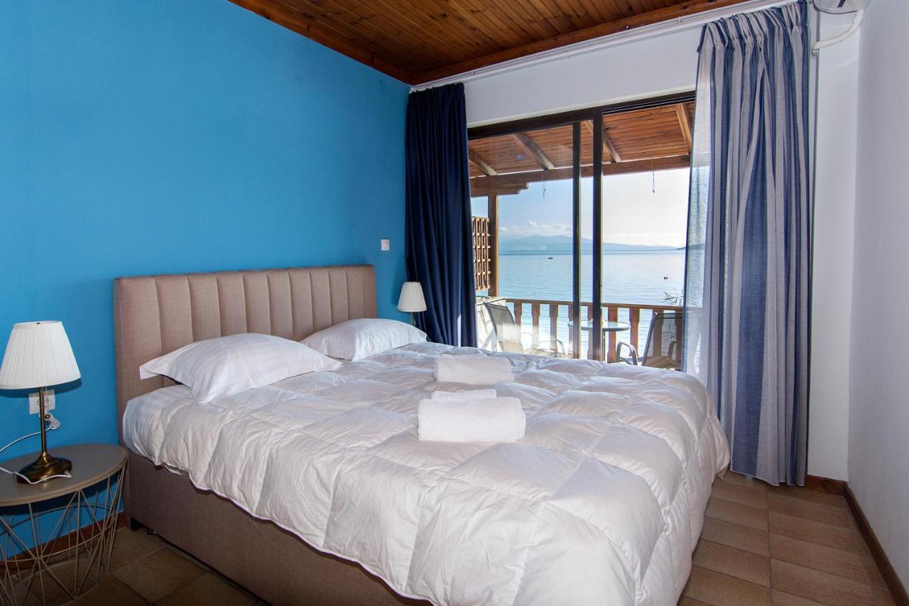 Poseidon Apartments 托隆 外观 照片