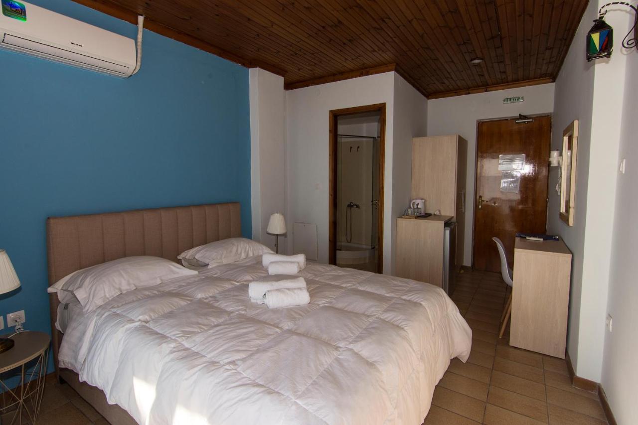 Poseidon Apartments 托隆 外观 照片