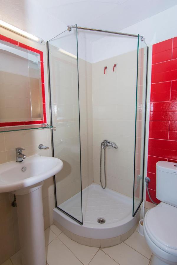 Poseidon Apartments 托隆 外观 照片